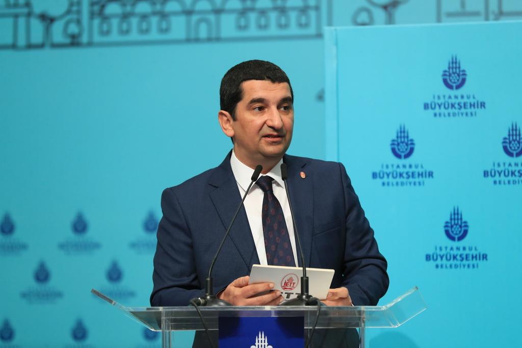 ÖZEL HALK OTOBÜSÜ DÖNÜŞÜM PROJESİ İBB MECLİSİNE DAMGA VURDU