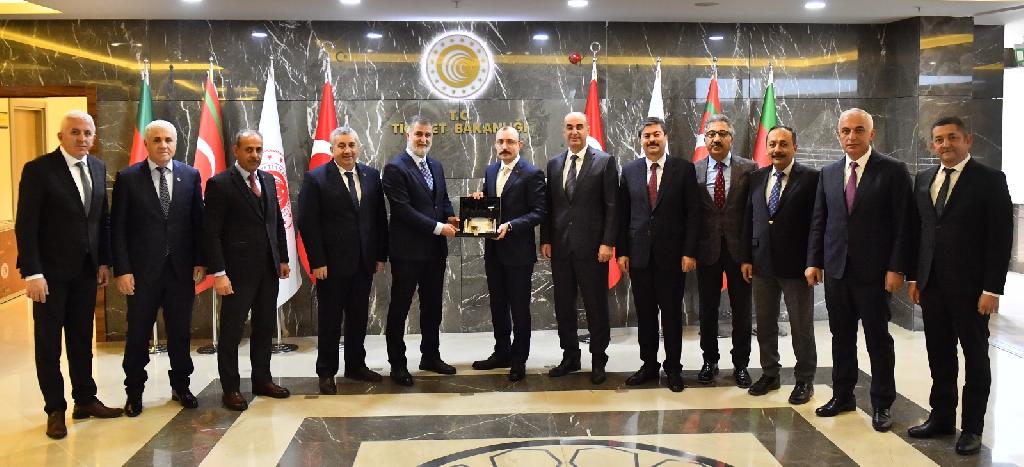 TÖHOB ile Ticaret Bakanı Mehmet Muş arasında önemli görüşme