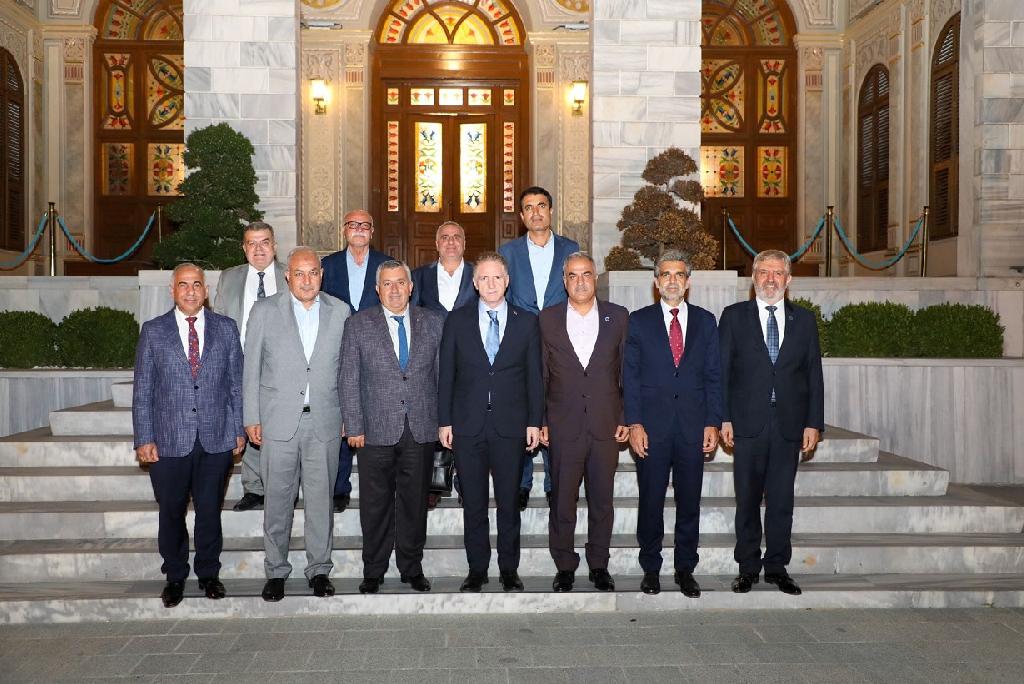 İSTANBUL VALİSİ DAVUT GÜL'E HAYIRLI OLSUN ZİYARETİ 